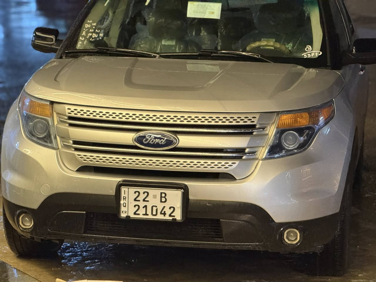 السلام عليكم
🔸 نوع السيارة : فورد اكسبلور شركة نيفيا
🔸 موديل السياره : 2013
🔸 السيارة :
السيارة كلين تايتل لا حار لا بارد لا صبغ 
بيها رصعات بسيطه لكن ما معدلهن 
السيارة كلش كلش نظيفه بالمقابل السيارة مجدد سنويه وهزه بشهر الواحد وباسمي السيارة 
السيارة بيها مكينه ماشاءالله خرسه صوت ماتسمع نشاط ومعدل تعجبك السياره مواصفاتها عاديه ومعروف مواصفات الفورد اخيراً وليس اخراً السيارة تعجبك تشلع عيوني ماتعجبك الله يرزقك بالي احسن منها 
🔹(135$)
*********** / محمد
