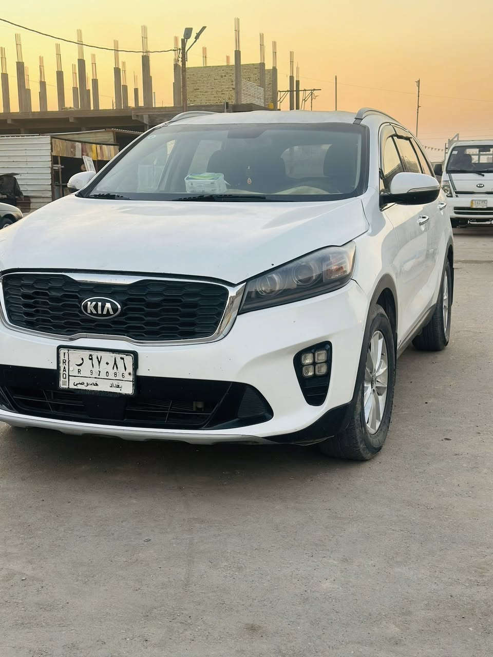 السلام عليكم 
للبيع 
سورنتو 2019وارد أمريكي 
6سلندر محرك وكير كفالة 
3قطع تبريد 
7راكب
  مبدل بنيد ودعامية امامية سنوية مجددة السيارة باسمي 
السعر 215 وبيها مجال 
للاستفسار ***********
