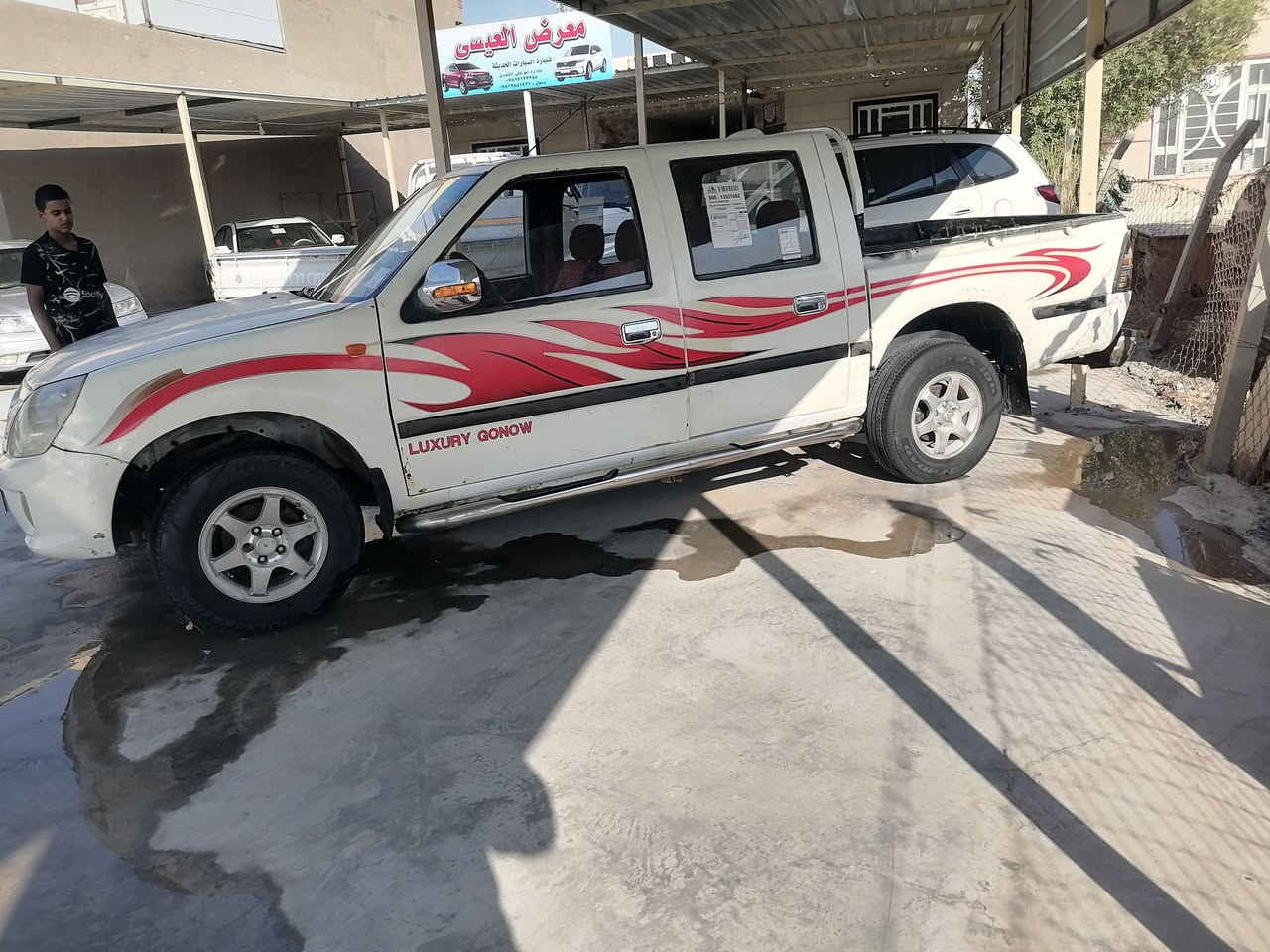 للبيع فتون موديل ٢٠١٣ رقم واسط نكليزي)
((مكفول من صبق ول حادث)) 
سياره جاهزه للخير محرك وكير وحداديه وتخم تاير
((ماذب عليه الف  جاهزه)) /// ((***********)))
