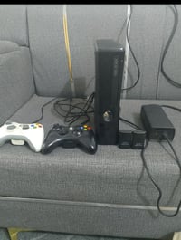 اكس بوكس ٣٦٠ • ٢ جوستيك • ٧٠ لعبة