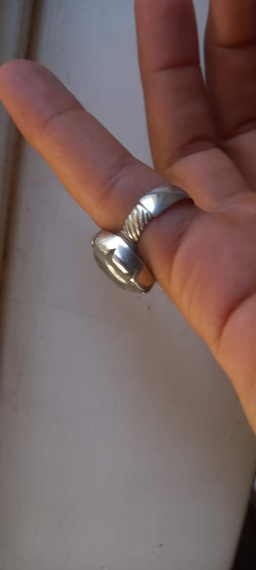 السلام عليكم محبس للبيع سعره 30الف بدون عمله


**إذا كنت صاحب هذا الإعلان وتريد حذفه لأي سبب، رجاءا أرسل رسالة إلى الدعم الفني**