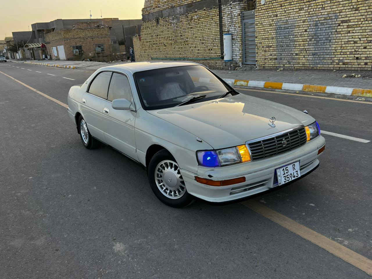 السلام عليكم اخوان 🤍
تيوتا كراون بطه موديل 1992 
رقم انبار إنكليزي سنويه لغايه 2030 باسمنه تحويل مباشر ثاني يوم مكفوله من الكص والكلبه والنقل جثه والعيب الشرعي 
مصبوغه علم للجماليه مكينه وكير خير من الله جدد حداديه امامي خلفي جديد 
دواخله نضيفه كهربائيات شغاله تخم تاير وتخم ويل نيكل جديد السياره جديده وجاهزه تراي وين ما يعجبك 
العنوان واسط قضاء بدره 
السعر 48وبيه مجال 
رقم الهاتف ‭0781 664 2046
