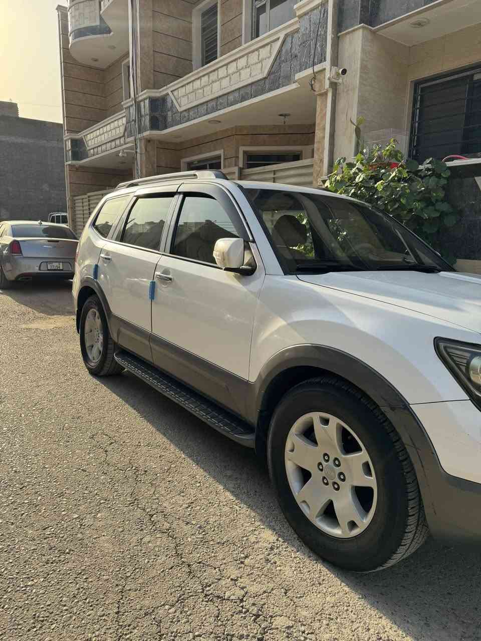 السلام عليكم كيا مهافي خليجي موديل 2014 للبيع فول مواصفات بيها جاملغ الخلفي ضربه زغيره مال تكتك سويتها على البارد مكينه وكير وحداديه وتبريد وتخم تايرات كله جديد دوشمه صار يومين سويتها جديده ماتصرف عليها ربع دينار 
مكان السياره الدوره حي دجله الرقم
***********
ملاحضه نت ماعندي اجاوب فقط اتصال
