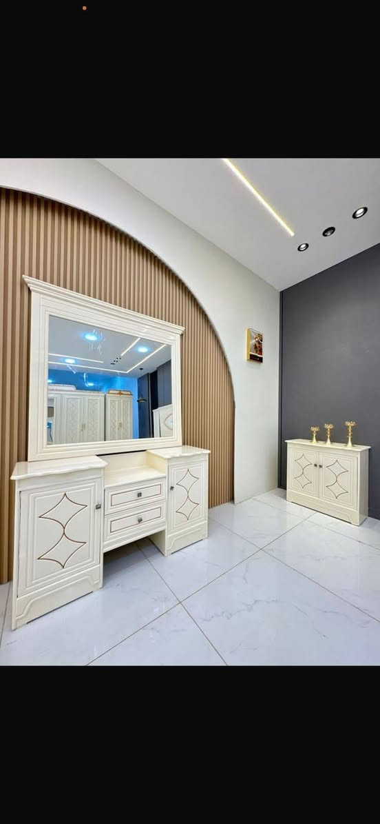 السلام عليكم بنات
غرفه نجاره عراقيه تصميم تركي غير مستعملهه
للبيع السعر مليون وربعميه وبيها مجال
والتوصيل مجاني
سبب البيع محتاجه الفلوس


**إذا كنت صاحب هذا الإعلان وتريد حذفه لأي سبب، رجاءا أرسل رسالة إلى الدعم الفني**