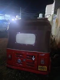 توك توك موديل 19 شهر الرابع رقم سنويه رقم بغداد البكان رشاد ما بيها اي...