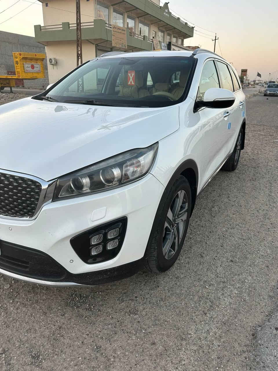 السلام عليكم للبيع كيا سورنتو موديل 2018 خليجي ابيض صدفي رقم بغداد باسمي 6سلندر محرك ما مفتوح مواصفات جنطه كهرباء 3قطع تبريد كشنات جلد بصمه ابواب وتشغيل سياره مكفوله السعر 204 وبيها مجال للاستفسار *********** العنوان ديالى خان بني سعد
