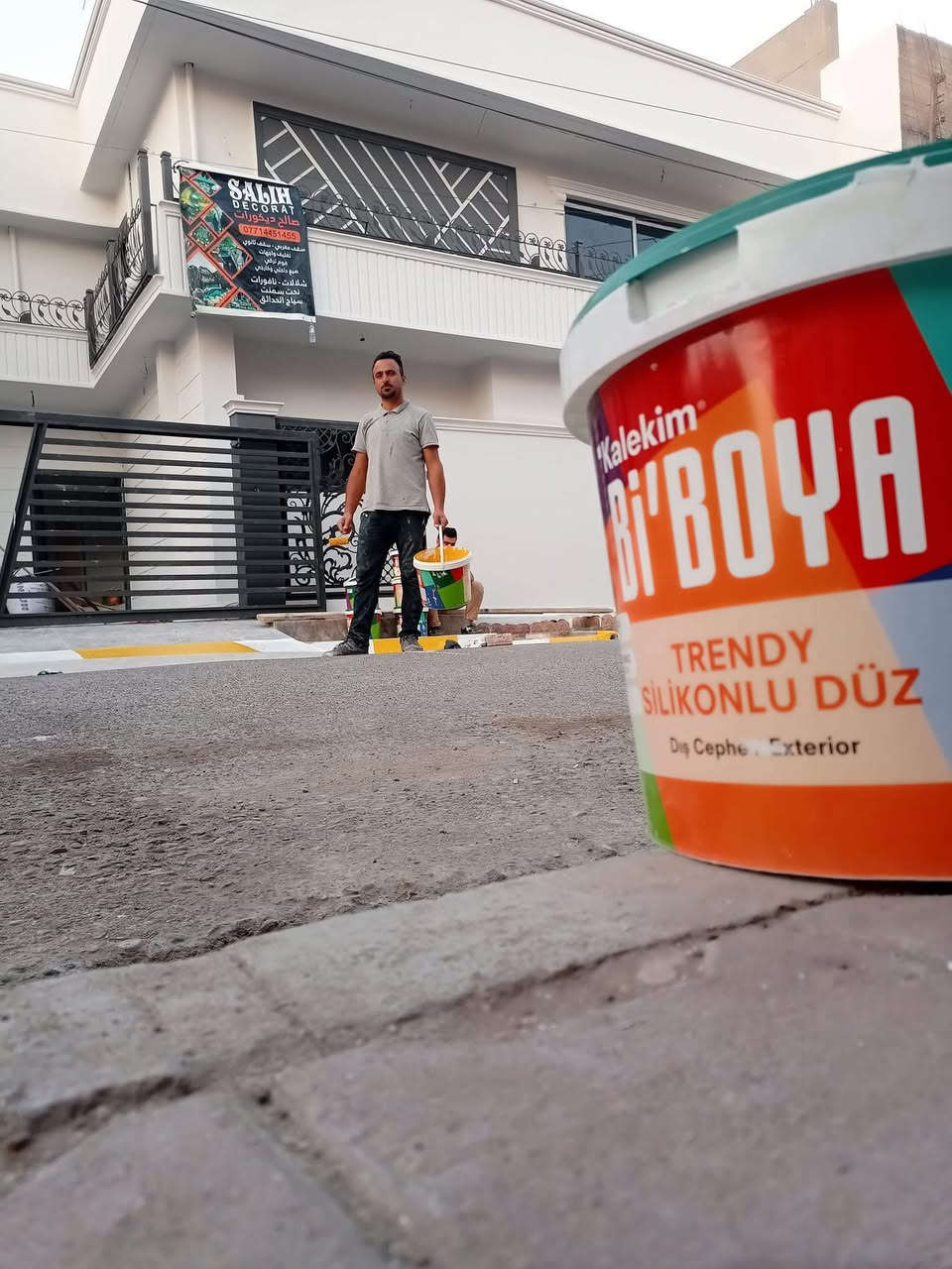 اعمالنا ديكورات جبس بورد مغربي ديكورات صبغ داخل وخارج 
ترميم بيوت قديمه *********** 
مكتب ديكورات صالح نقاش حي عسكري قرب ساحه بلوكً
