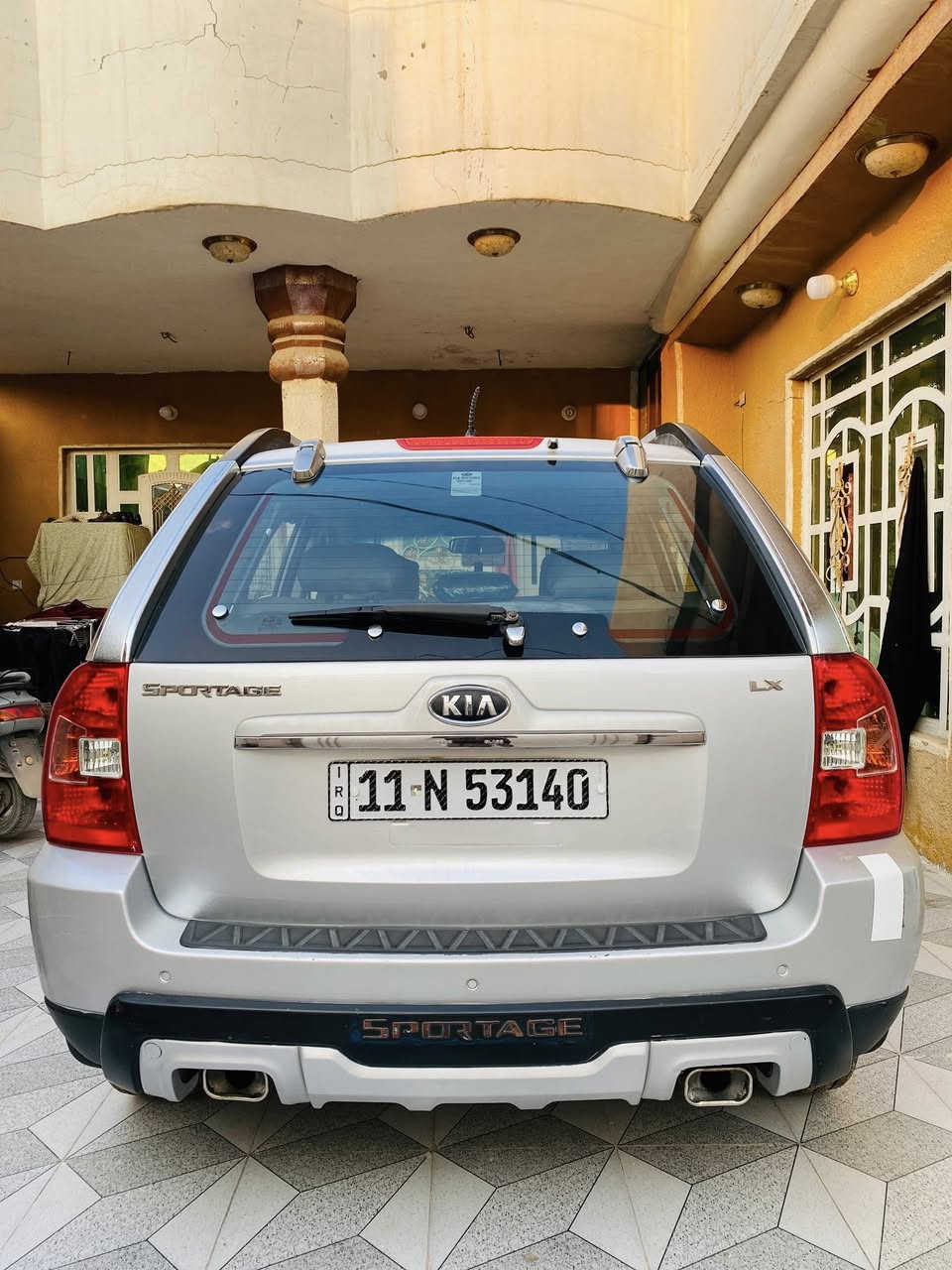 سبورتج 2008 للبيع  
سياره مكينه 2000 

كير مكينه حداديه تخم تايرات 
تخم دوشمه  كهربائيات باتري 
حساسات خلفيه 
اربع دسك
كشنات تدفئه 
زجاج السايق auto
رقم انكليزي بغداد 
السياره مال جناي بأسمي تحويل مباشر 
مكاني بابل جبله ***********
بيها بارد فقط كد اصبعين موضح بالسونار
