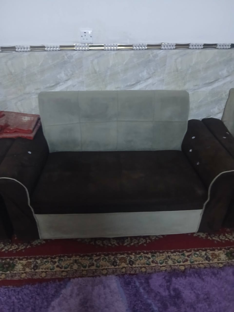 السلام عليكم ورحمة الله وبركاتة 
تخم ارعه قطع مابي اي ضرر السعر 100وبي مجال 
حك الجيه العنوان بغداد الشعب الصيطره الشعب القديمه 
الرقم الهاتف *********** او خاص
