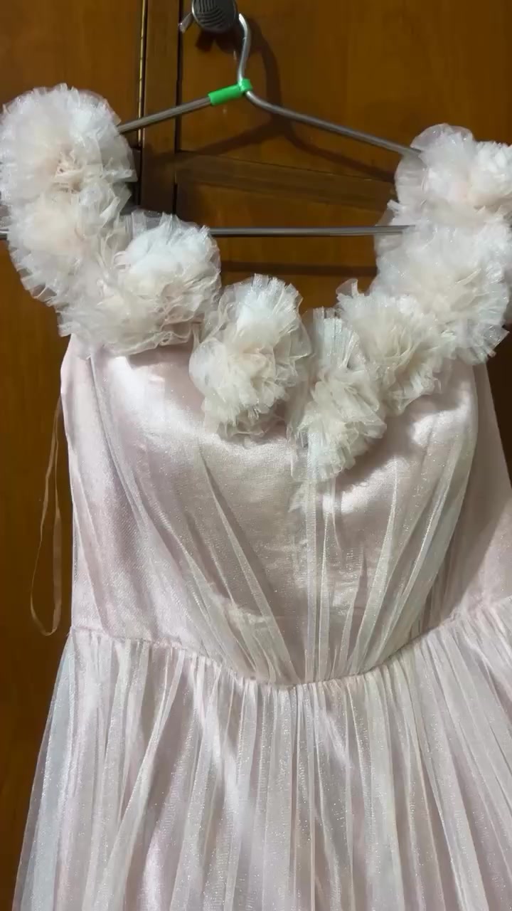 فساتين للبيع نضيفه ملبوسه اقل الساعه المكان شهداء البياع


**إذا كنت صاحب هذا الإعلان وتريد حذفه لأي سبب، رجاءا أرسل رسالة إلى الدعم الفني**