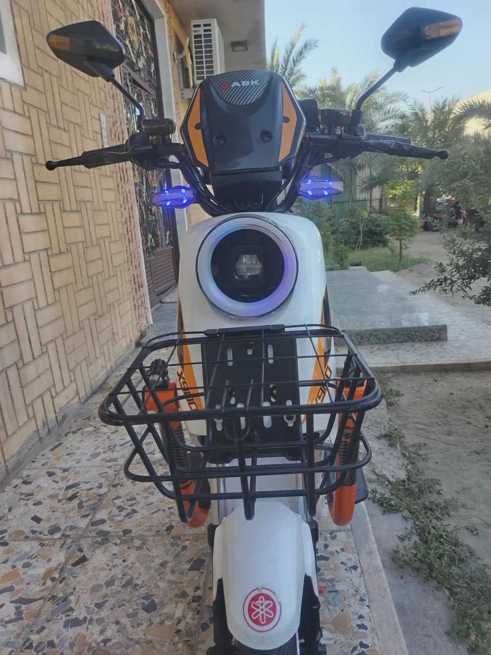 السلام عليكم دراجه شحن X900 جديده جدآ استخدام قليل حالها حال بالكارتون.
السعر ٤٨٠ الف.
مكاني كراده خارج.
***********    واتساب
