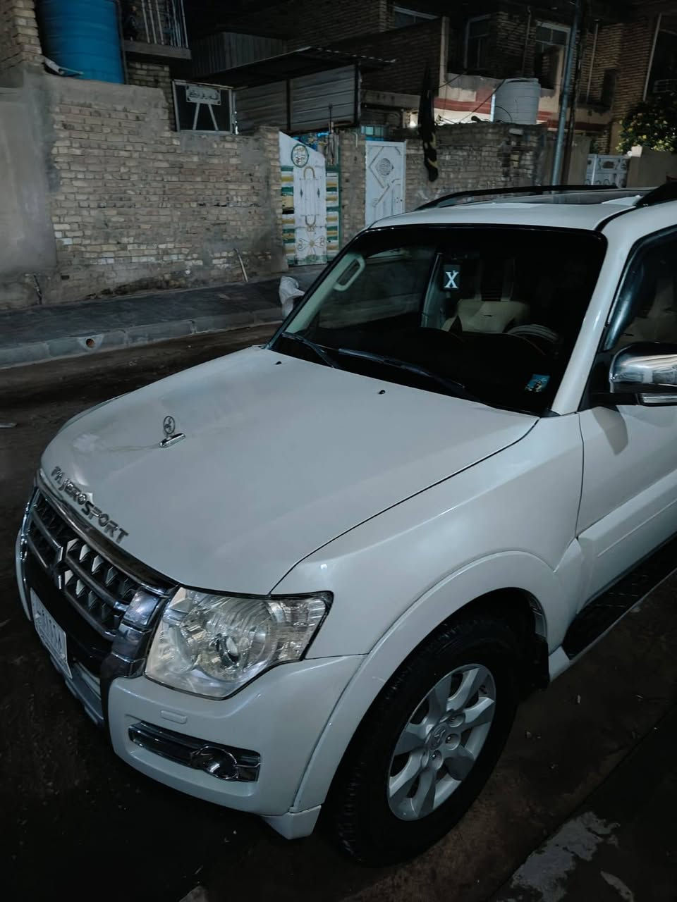 سلام عليكم
باجيرو 2009
حبتور معروفه مواصفتها 
فول 
مابيه اي نقص 
محرك وكير مكفول 
سعر خاص 
مكاني كوت 
***********
