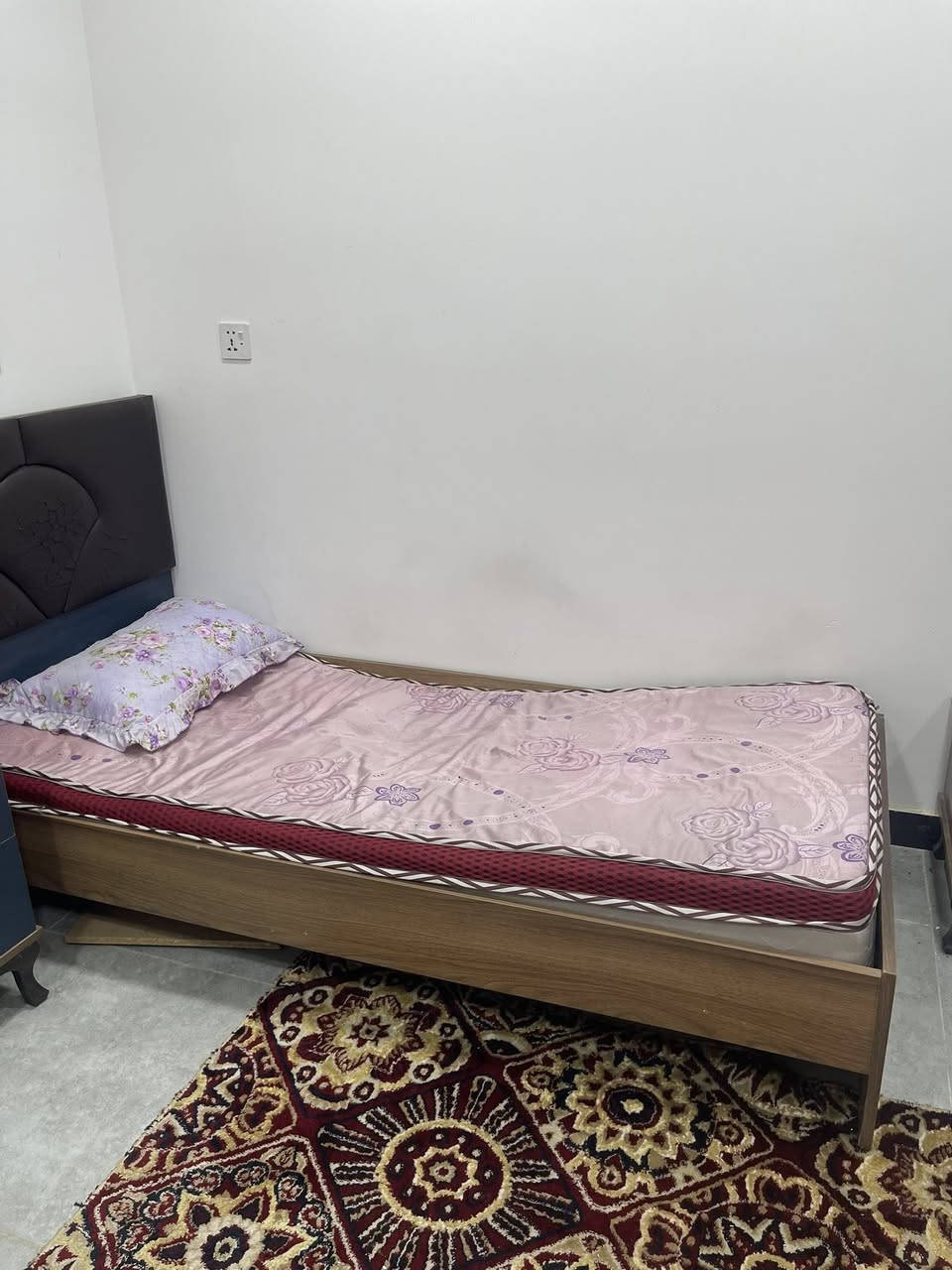 السلام عليكم عندي ثلاث غرف نوم تركي للبيع
للاستفسار ؏ هذا الرقم ***********
