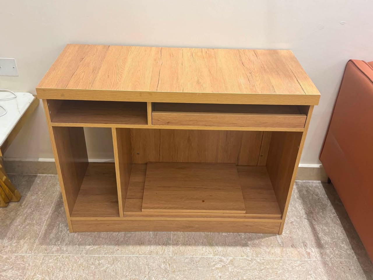 ملحق ميز مكتب ارتفاع 70 سم عرض40 سم طول95سم.
السعر 50


**إذا كنت صاحب هذا الإعلان وتريد حذفه لأي سبب، رجاءا أرسل رسالة إلى الدعم الفني**