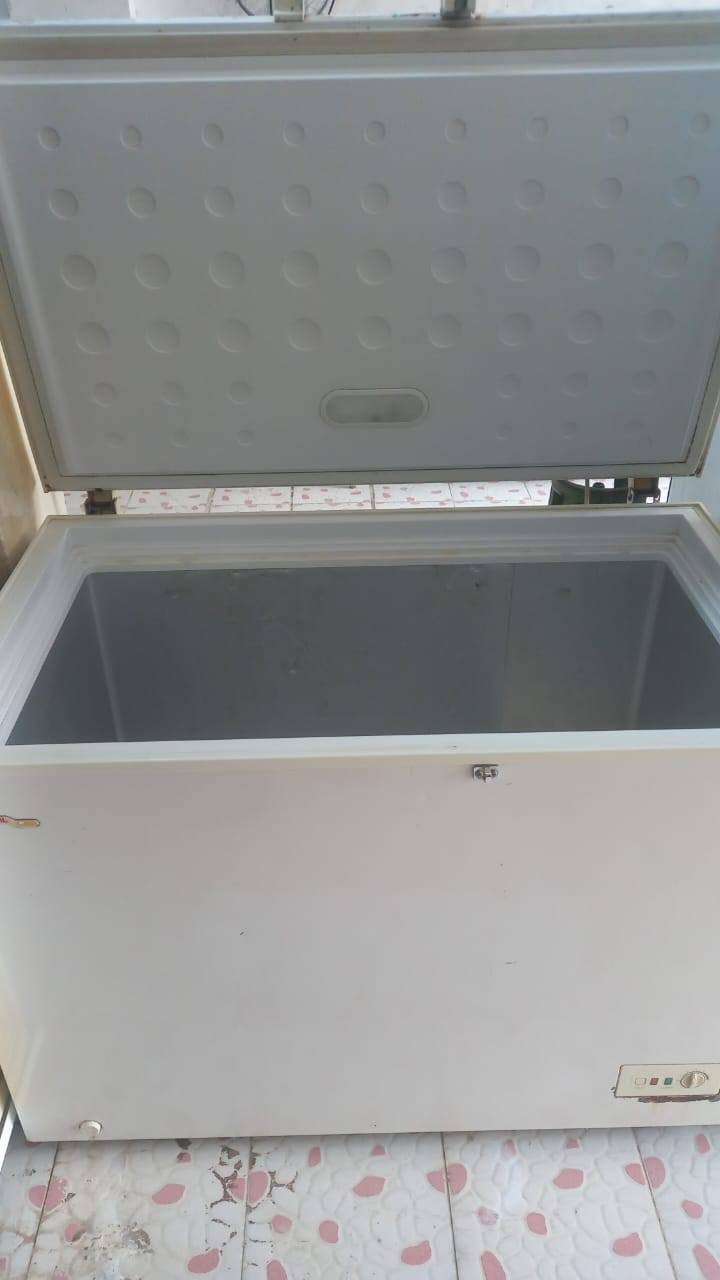 اغراض منزليه لبيع العنوان شرقاط سوق الكبير ***********
