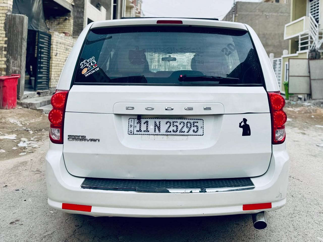 سلام عليكم دوج كرفان ٢٠١٣ للبيع
رقم بغداد الجديد لون ابيض السياره جاهزه مال بيت بس بيه كازكيت السعر ١٢٧ ورقه مكانه الدوره
*********** بغداد, العراق
