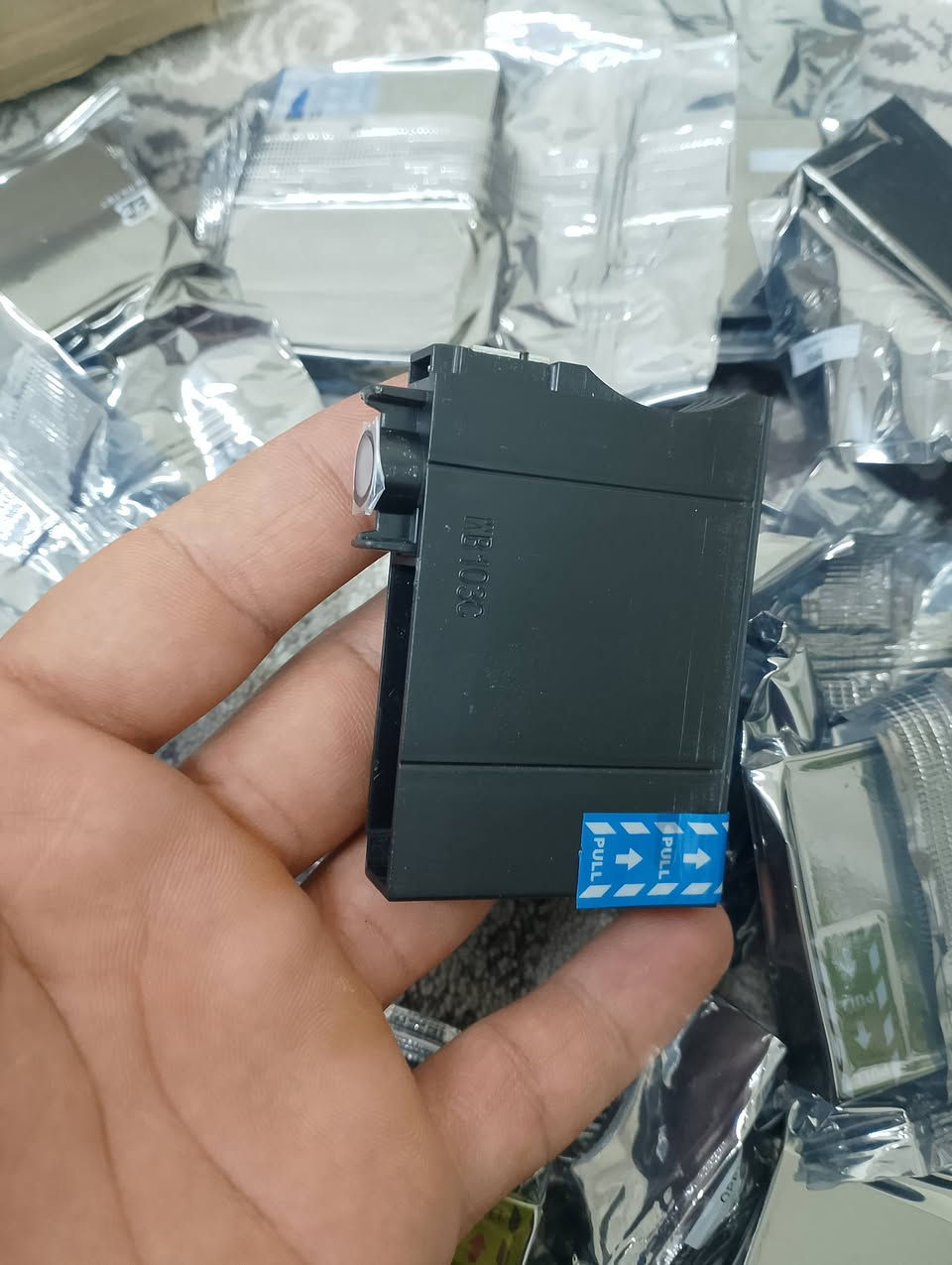 للبيع: حبر طابعات وبكرات طابعة ثلاثية الأبعاد
2 بكرة فيلامينت (3D Filament): لون أسود، نوع PETG (سرعة عالية - High Speed)، قياس 1.75 ملم، وزن 1 كيلوغرام (وحدة منهن جديدة وبأكياسها).

​10 علب حبر طابعة: موديل T1812 (حجم XL)، يتوافق وية طابعات إبسون (Epson)، الألوان تشمل (السايان - الأزرق، الأسود، وباقي الألوان) يجي وياها الكارتون والتعليمات مالتها.


**إذا كنت صاحب هذا الإعلان وتريد حذفه لأي سبب، رجاءا أرسل رسالة إلى الدعم الفني**