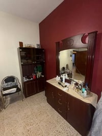 غرفة نوم نوع الثقيل القديم للبيع ب ٦٥٠ وبيه مجال الاتصال ٠٧٧٠٠٥٥٥١٥١