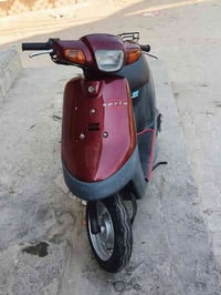 دراجه بطه حاويه جديده برغي واحد مامفتوح بيه مديل 2003 850 وبيه مجال كف...