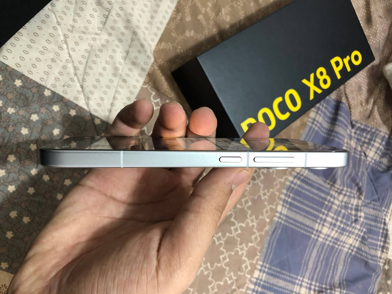 السلام عليكم 

Poco x8pro 
ذاكره 512🔥
اللون المميز 🩵
يشغل 120جماعه الالعاب
كسر كارتون 
السعر نهايته 500


**إذا كنت صاحب هذا الإعلان وتريد حذفه لأي سبب، رجاءا أرسل رسالة إلى الدعم الفني**