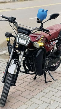 ورحمة الله للبيع دراجه ايراني مديل 2025 مكينه 200cc لون ماروني لدراجه ...