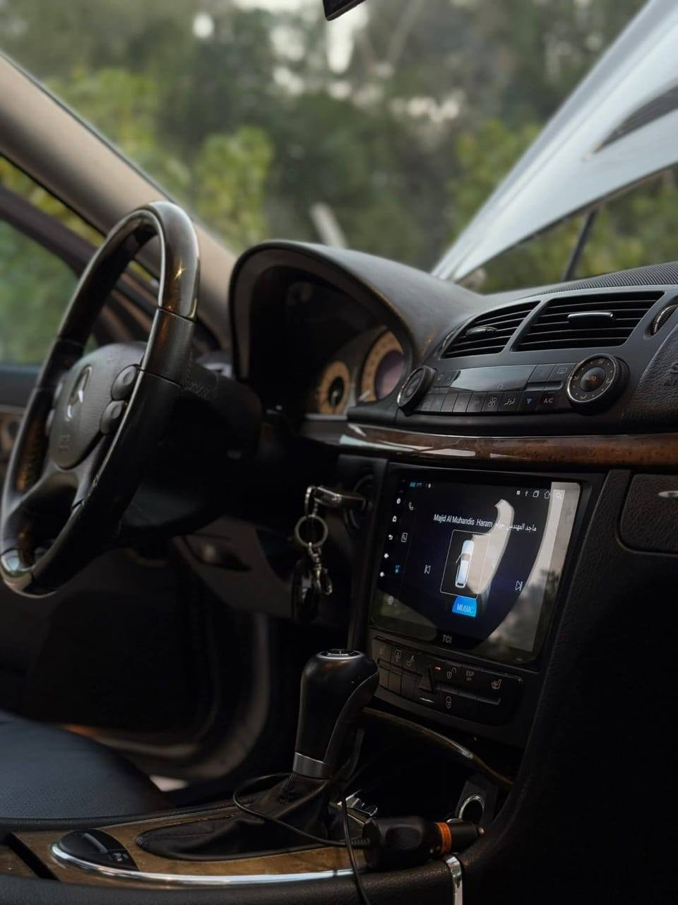 مارسيدس   w211  محرك ٦سلندر e350 موديل 2007
رقم بصرة انكليزي  
وارد أمريكي كلين تايتل 
 سلايد روڤ
غرفة جلد اسود نظيفة جدا جدا 
مري كهرباء واشارات الجانبية 
مازدات مجددة عدسات LED
تدفئة بالكشنات
و تحكم فول كهرباء 
تحكمات ستيرن
بردة خلفية كهرباء 
شاشة وكامرة خلفية 
تخم تايرات دنلوب إصدار ١١ سنة ٢٤ 
السيارة جاهزة ولله الحمد شغل واطلع عليها إدامة كاملة 
#محرك جديد 
#تبديل بور ستيرن 
#تبديل مشط ستيرن 
#منظومة تبريد (كمبريسر وراديتر) 

السعر ١٥٧ ورقة مجالها بسيط جدا 
للتواصل *********** اتصال & واتساب 
العنوان بغداد / شهداء السيدية
