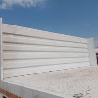الباب البيع هو دنك مالته اثنين.            رقم الهاتف 07706906535