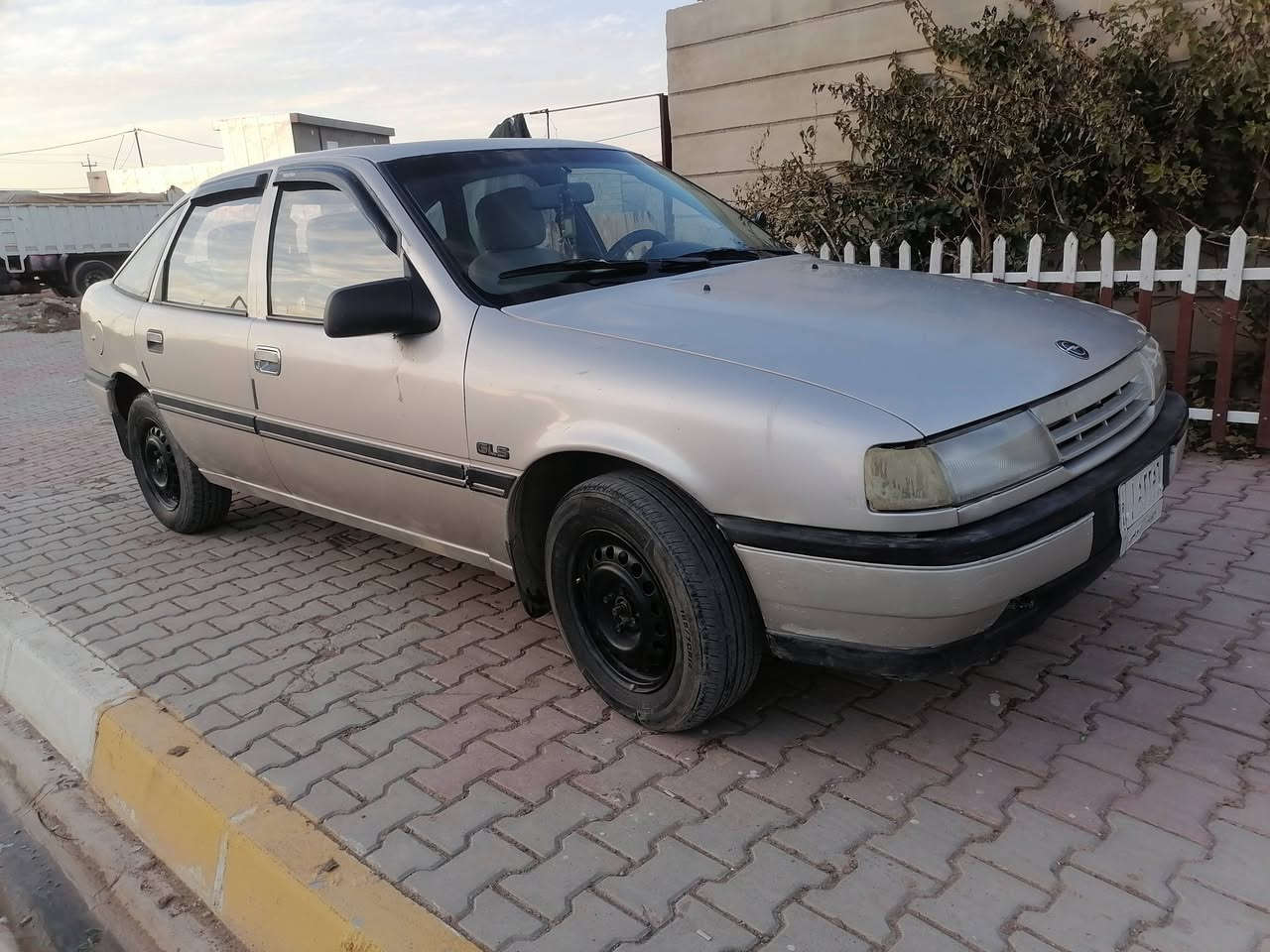 اوبل فكترا موديل ١٩٩٢  محرك ١٨ سقف سلايت
رقم كركوك  سنويه بأسمي لحد ٢٠٢٧ 

دفتر بنزين موجود

سياره حلوه ومرتبه

***********
