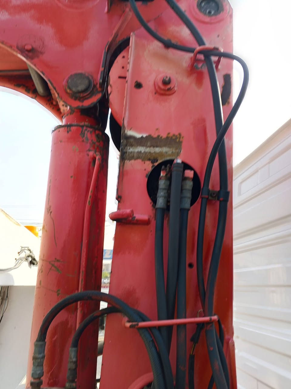 سلام عليكم كرين يونك لبيع سلايتين مخالف 3700مكفول ما عدة الفطر للشجرة مكان بغداد بلديات رقم الهاتف ***********
