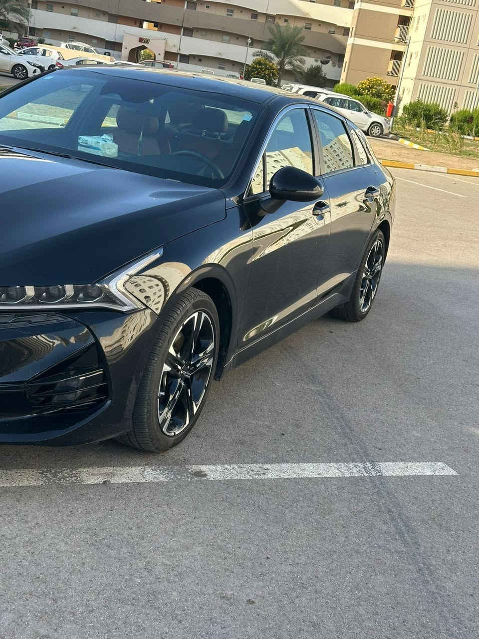 Kia K5 Gt-line
كي فايف جيتي لاين 2023  بدون رقم
للبيع لون اسود
بيع او مراوس حسب القناعه
المحرك 1.6 تيربو 
وارد امريكي 
الضرر : تبديل قبق جنطة وبنيد وصبغ جزء من جاملغ الخلفي مع سمكرة حوض الاسبير صور حادث موجوده عندي
ماشيه 13 الف
مواصفات :
تشغيل عن بعد
كشنات تدفئه
تدفئة مقود 
رادارات امامية وخلفية وجانبية 
نقطة عمياء 
قيادة ذاتية 
دخول ذكي
كروس مثبت سرعة 
شاشة كبيرة 
شحن لاسلكي 
هند بريك كهربائي 
بصمة 
اشاير بلمري 
كامرة دواره
5 انضمة قيادة 
اوتو هولد 
ترحيب بل اليدات
كشنات كهرباء
داخل جلد احمر 🛑🛑 
مكاني ناصريه مركز

*********** استفسار ناصرية, ذي قار
