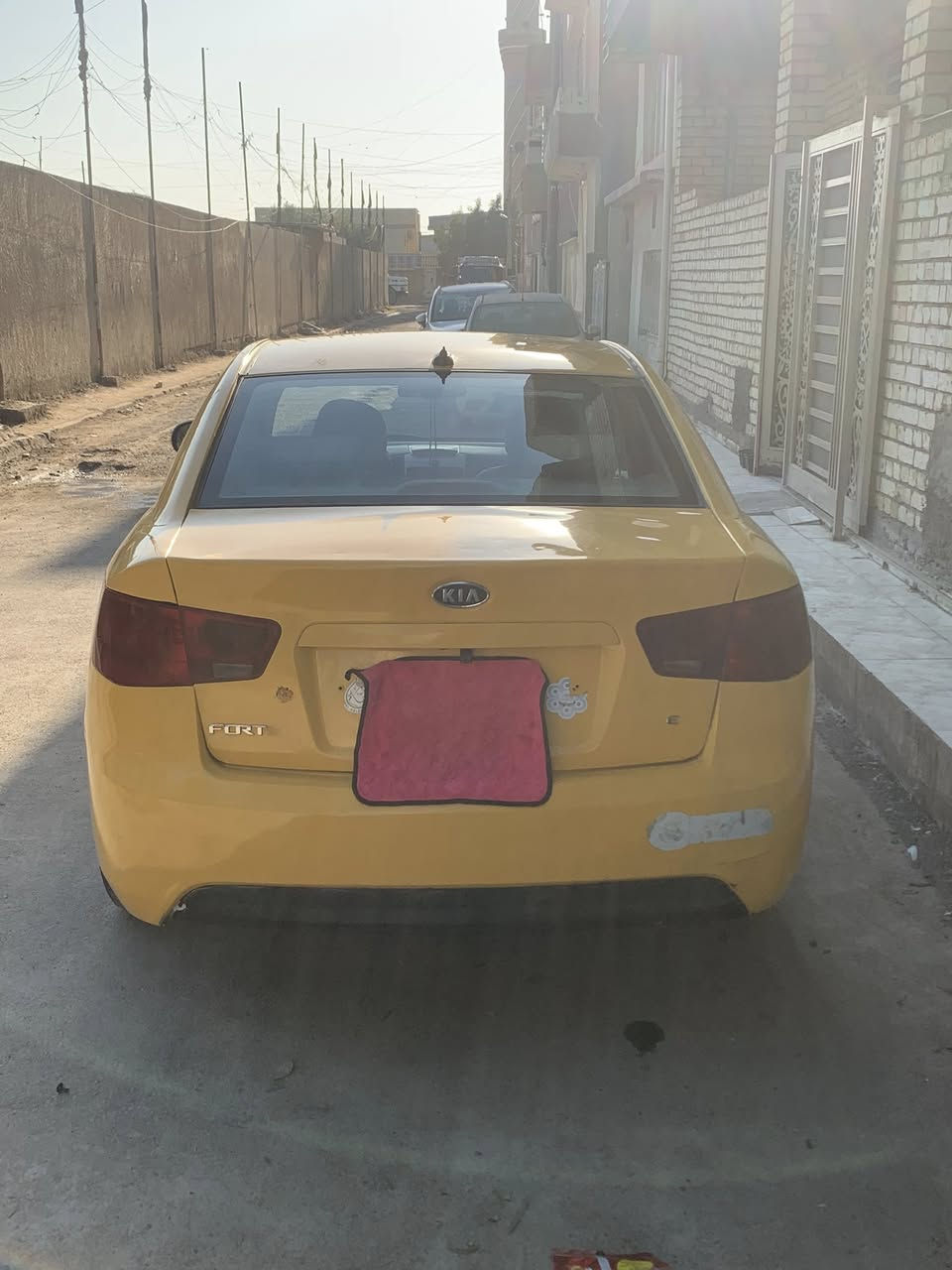 كيا فورتي امريكي حادث صندوك
موديل 2012
كير مكينه تبريد خير من الله 
مكينه 2000
ثاني يًوم تحويل
مكان بغداد
سعر 88$.  بيه مجال
***********

