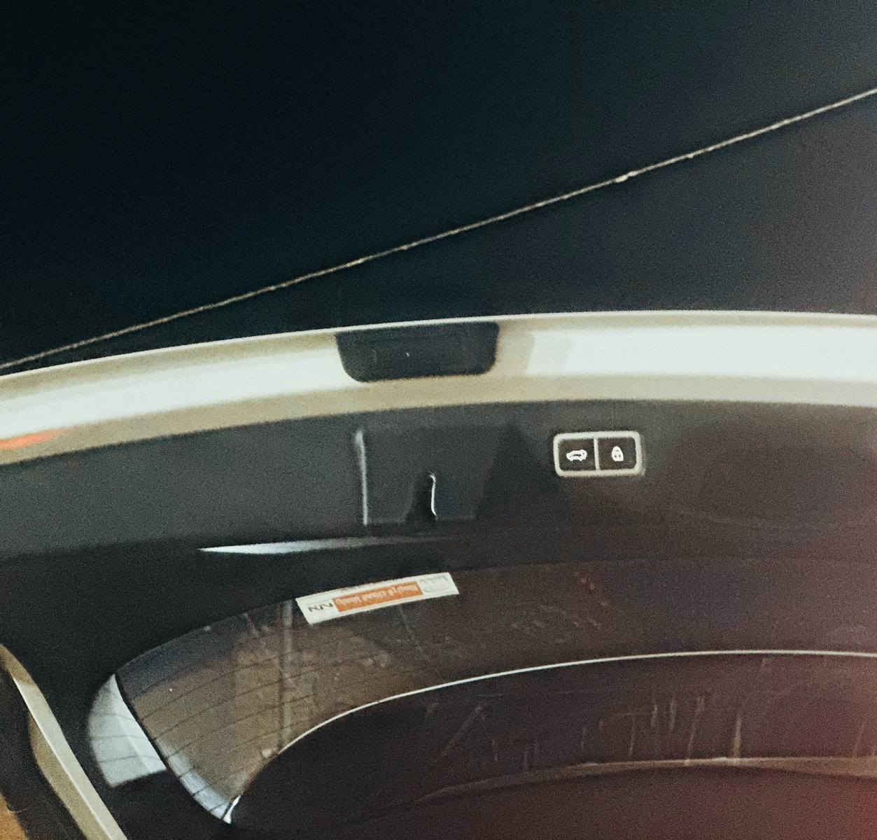 السلام عليكم 
سورنتو للبيع موديل 2023 خليجي رقم بغداد باسمي تحويل مباشر  مكفوله كفاله عامه من التبديل والصبغ والبارد والحالوب كفاله عامه ماشيه 30 الف 
المواصفات 
بصمه تشغيل/ بصمه بيبان/ تشغيل عن بعد/ جنطه كهرباء/ جي بي اس/ كراسي كهرباء اماميه وخلفيه/ كير ماوس/ نضام مانع انزلاق/ نضام نزول منحدرات/ 7 راكب/ 3 قطع تبريد / هند بريك بصمه/ كير 8 نمر / ويل كروم 19/ كامره دواره / 
وباقي المواصفات معروفه ما عدا الفوريل والبنوراما ؟؟؟
مكان السياره بابل 
رقم الهاتف/***********/ اسيا 
رقم الهاتف/***********/ اثير 
السعر /290/ وبيه مجال حك الجيه والضيافه 
ترهم مراوس بخليجي
