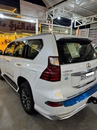لكزز GX460  موديل 2018 بريم بريم اصل باب اول ماشية 70 الف حقيقي اصل   ...