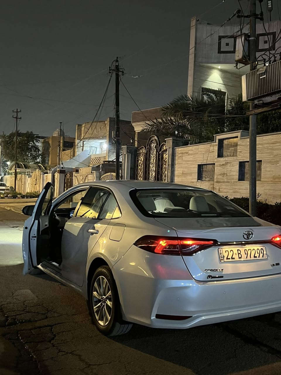 سلام عليكم
للبيع كورلا ساز

موديل؛ 2024

مواصفات ؛شاحن لاسلكي

قطعتين تبريد 

شاشه 

بصمه 

٣ انضمه قياده 

مري شفط 

اشاير بل مري 

ماشيه؛الف53

بصمه سلايت فول لسياره

السياره كفاله عامه ما عده لشخط لي بل تكمه موضح بل صوره 

مكان سياره ؛ بغداد 

السعر: ١٨٠

للاستفسار ؛***********
