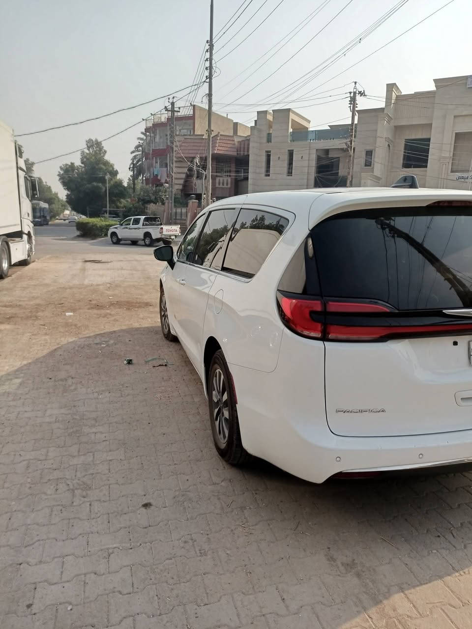 السلام عليكم باسفيكا 2024 موصفاتها معروفه حادثها بابين عكس السايق مبدلات نفس اللون بدون صبغ مرقم بغداد خصوصي ***********
