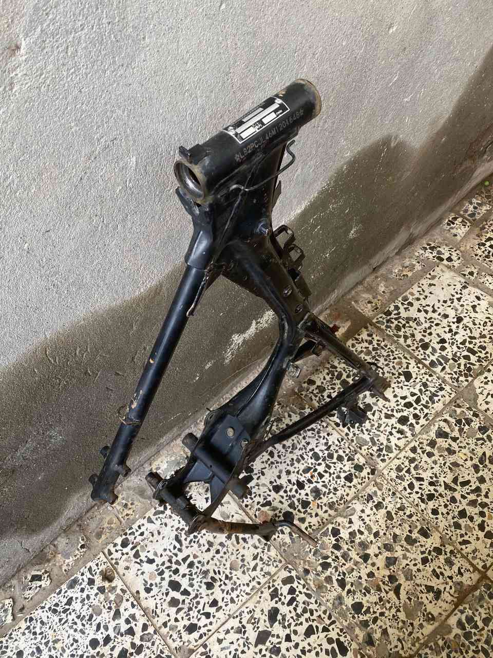 سلام عليكم شاصي لبيع مديل 21 ارشا مكفوله من كلشي سعر ب 350وبيه مجال ‏قليل‪0782 152 4547‬‏‏
