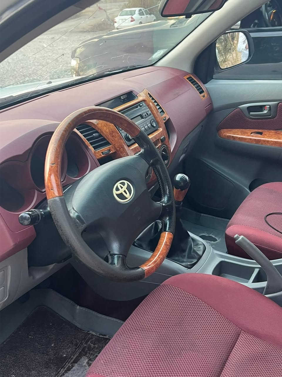 لبيع بيكم هايلوكس موديل  11 ام اسنبله مكينه وجير جدد     كير عادي مفوله كفاله عامه عسونار تخم تاير رقم واسط بسمي تحويل ثاني يوم مكان السياره واسط الكوت السعر 165 وبيه مجال بسيط الرقم ***********
***********
