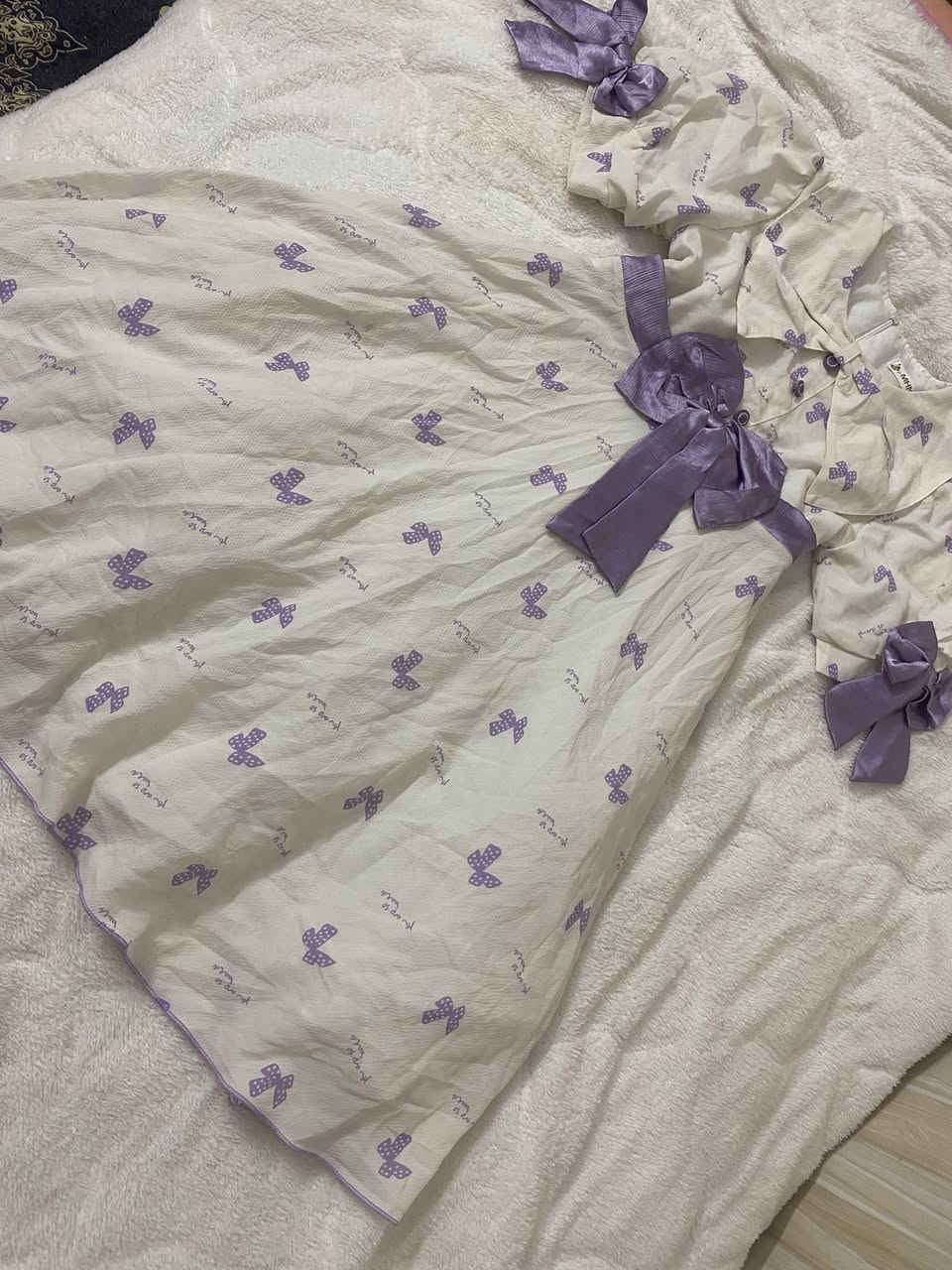 فستان الترند ابو الفيونكات عمر ٨ ٩ سنه ويلبس ١٠ هم سعره ١٠


**إذا كنت صاحب هذا الإعلان وتريد حذفه لأي سبب، رجاءا أرسل رسالة إلى الدعم الفني**