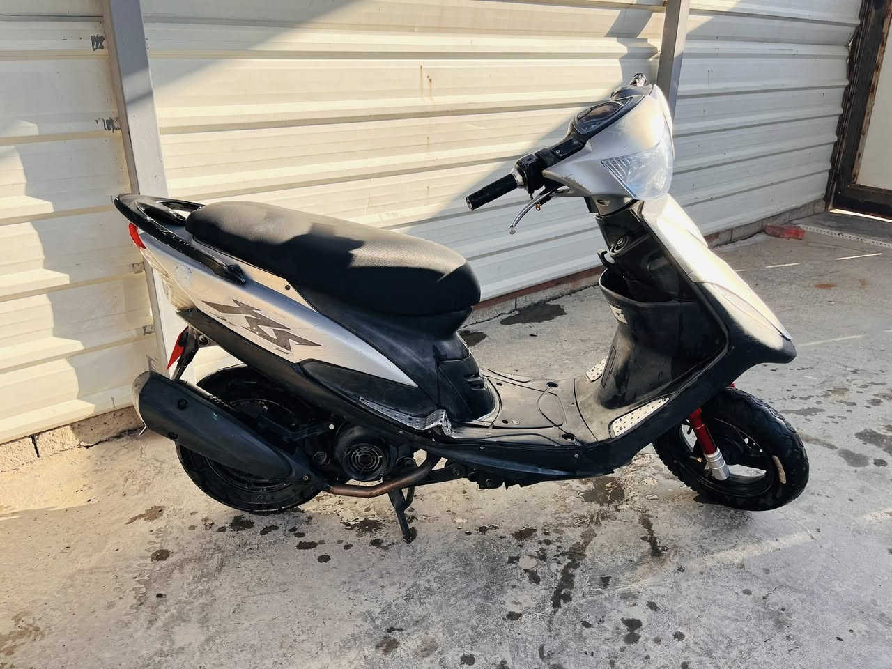 السلام عليكم دراجه ماكس للبيع دراجه ختم واحد 0770590033 واتساب ***********
