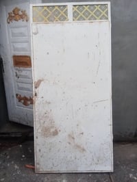 باب للبيع • طوله ٢م • بعقوبة