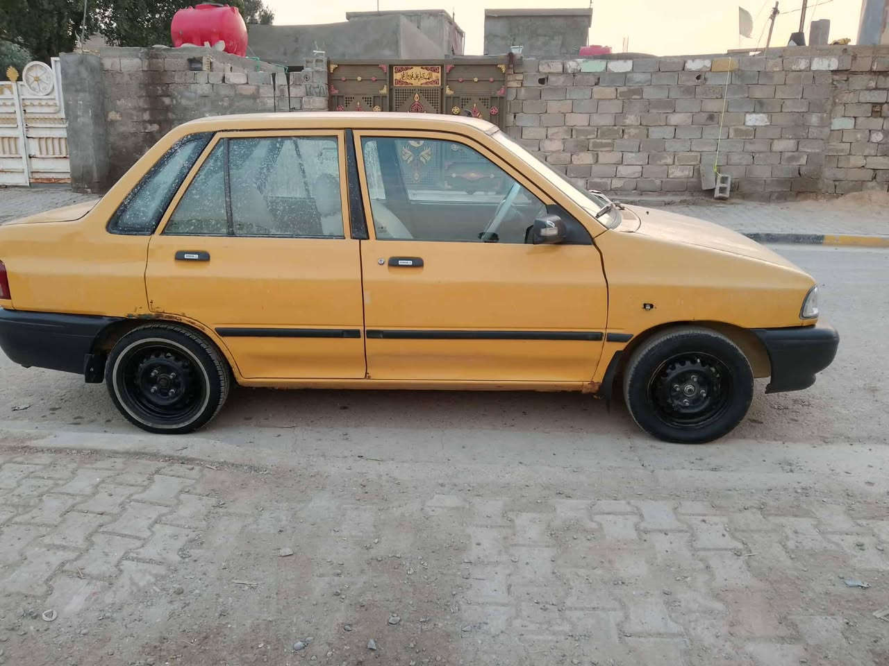 السلام عليكم سايبة 2013 مكينة وكير خير من الله السعر 30 وبيها مجال عنوان تقاطع نهروان تواصل ع خط ***********
