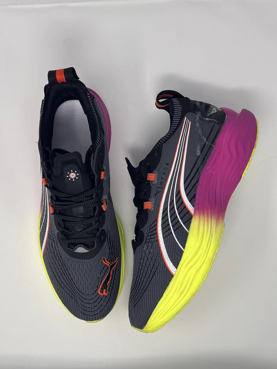 Puma nitro
باله اوربي قياس 44(28.5سم) حذاء جري بامتياز فوم عالي مصمم بطريقه يدفعك الا الامام، وزن خفيخ وشكل انيق.
السعر 30 الف دينار.

ملاحظه/ القطعه بيها ضرر بسيط  واضح في الصور عباره  عن ماده او صمغ واكع عليهه بشكل بسيط


**إذا كنت صاحب هذا الإعلان وتريد حذفه لأي سبب، رجاءا أرسل رسالة إلى الدعم الفني**