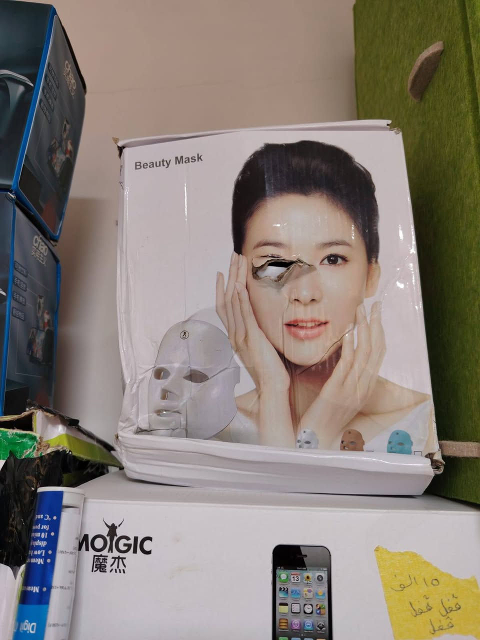 السلام عليكم   توفر لدينا  قفل ابواب اسمارت تحكم ذكي وسونار يستخدم للفيتريه والكهربائين والسباكين وماكنات خياطه للحجز و لاستفسار *********** او مراسلة الصفحه
