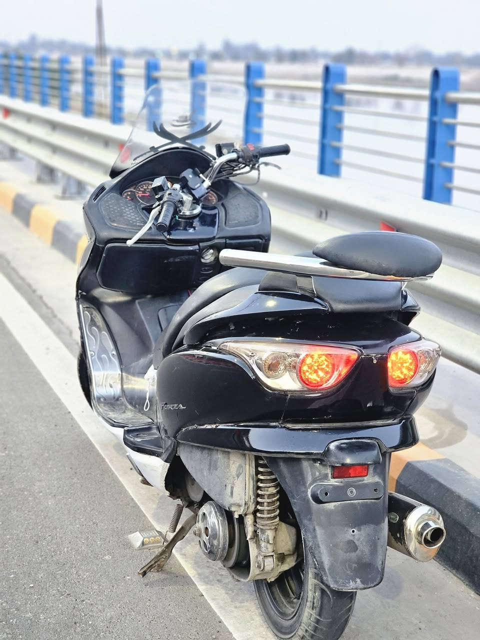 فورزه 08 للبيع جامه طويله يدات تدفئه مكينه خير من الله قبق الكلجات موجود بس نقصها بس جملغ امامي رايدها ب٧٥٠ وبيها مجال مكاني بغداد حي اور


**إذا كنت صاحب هذا الإعلان وتريد حذفه لأي سبب، رجاءا أرسل رسالة إلى الدعم الفني**