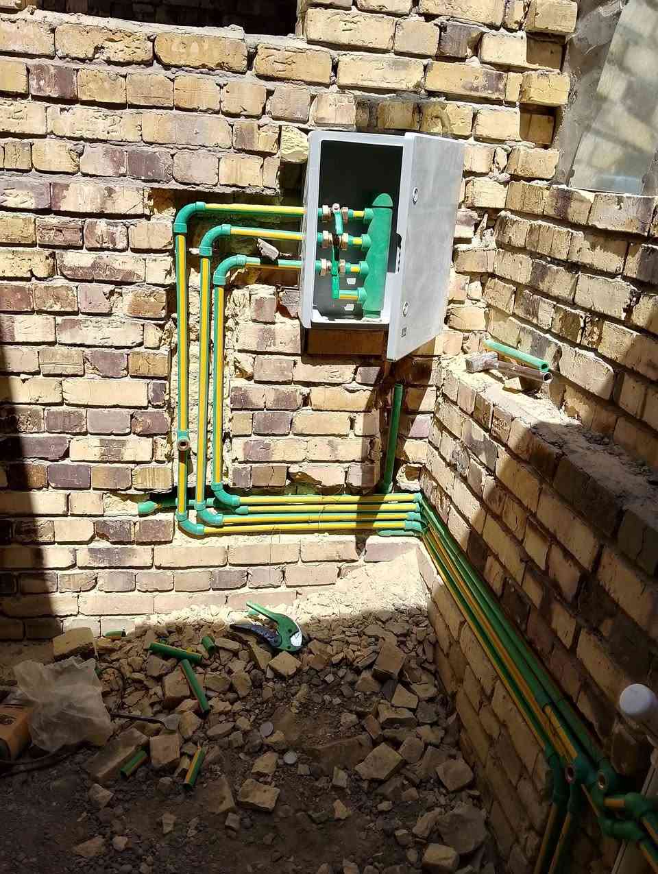 هيكل 100م مربع 10*10موقع ممتاز طابو زراعي سند 25 مسقف وبالداخل مشتغل مي ومجاري نظام حديث خلاطات دفن فينسيه سمارت وصب الارضية شغل درجه اولئ وتفاصيل البناء موجودة من تعديل الارض الى هذا المرحله موقعهة قرب جسر المشاه فرع الصيدلية بكاع كريم السعر 55وبي مجال بسيط جداا
تفاصيل اكثر على الرقم ***********
