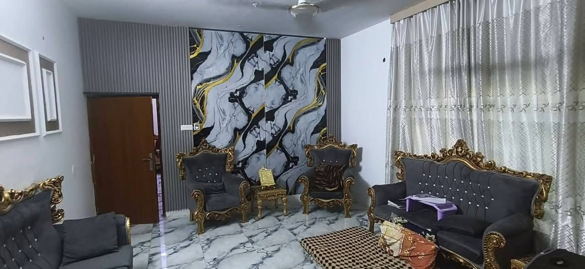 بيت مساحته400متر طابقين يتكون من الطابق الأول غرفتين كلدور صاله مطبخ مجمع صحيات كامل داخلي وخارجي مع حديقه150متر
وفوك الطابق الثاني يتكون من غرفتين كلدور مع مجمع صحيات كامل مع سطحين بناء طابوك صب طابو زراعي سند25
العنوان كريطعه نزله سعد بيجو طريق الزوار عبر سكه

استفسار اكثر الاتصال بل رقم
مكتب وعقارات الوارث
***********
