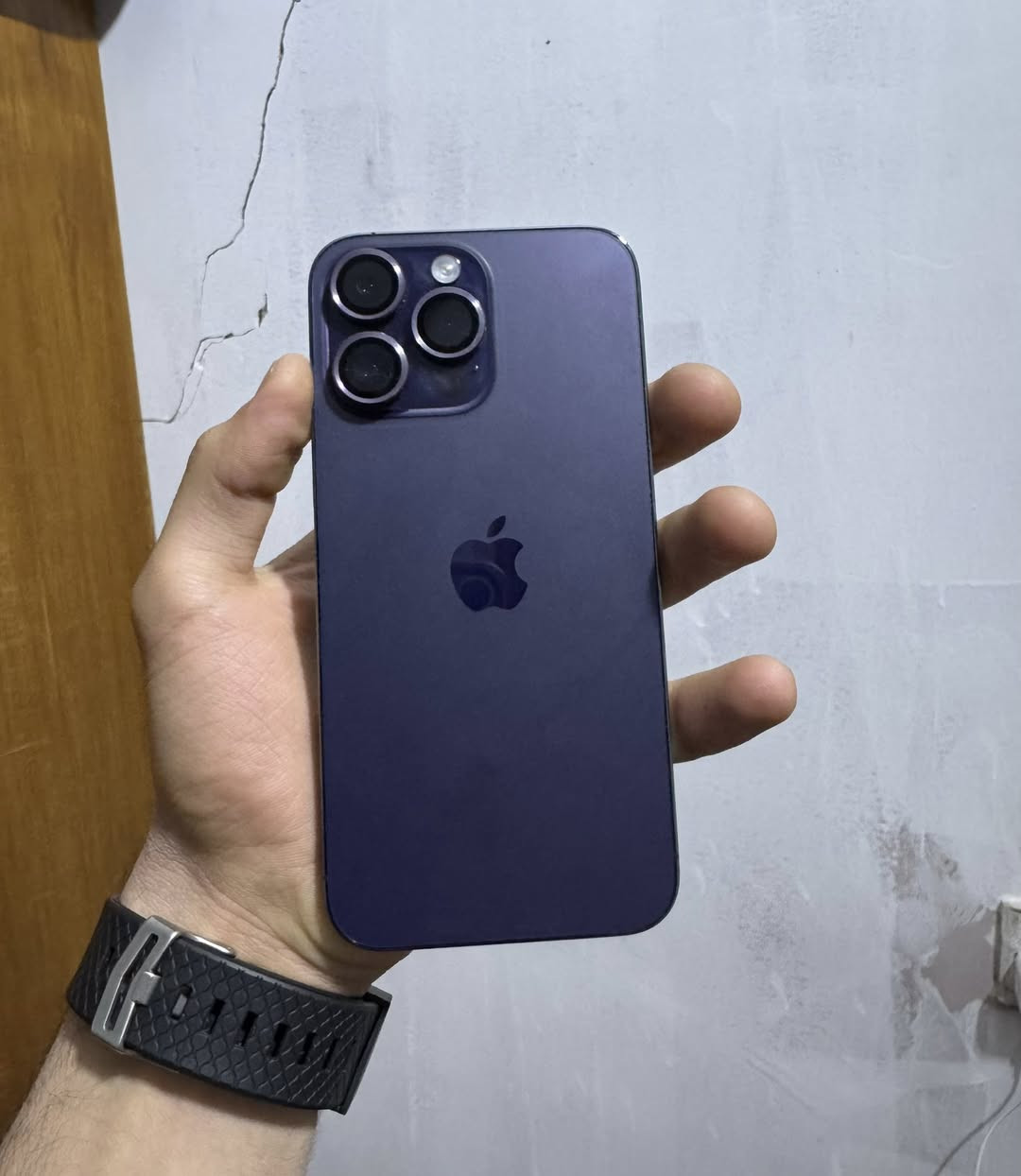 سلام عليكم نطيحهه 14 برو ماكس ماستر شرق اوسط ذاكره 256 بطاريه ٨٥ بلاديه مبدله شاشه اصليه فيس إيدي يشتغل بس بي شغله وحده سيمكارت ميقره اثر وكعه فا مشكله صار بل بورد يتصلح بس يكلف ابيعه تخطي سعره ابلاش *********** مكاني بغداد شارع الكفاح
