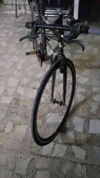 سلام عليكم بايسكل مال سباق الماني. عكارب خلفي امامي شغال اي نقص مابي شخط مابي السعر110 المكان مدينة الصدر قطاع 73.‏  . ‪***********‬‏ رقمي بي واتساب
