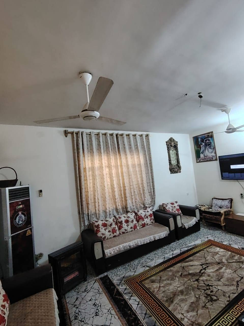 السلام عليكم
دار للبيع مساحه 455م الدار طابقين وحديقه خلفيه المكان ابو عظام قرية  بيت  جحيل للاستفسار اتصال على الرقم ***********
