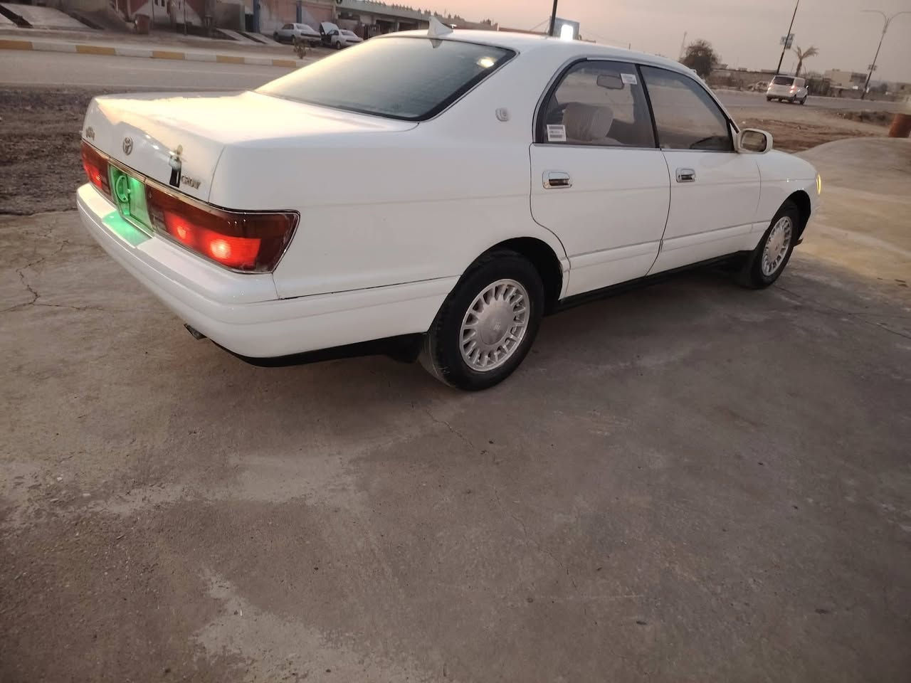 بطه للبيع/موديل93 رقم نينوى سنويه صاقطه 2019بيها قص تكم محرك ينقص سعر 35قفل   /2500/محرك  ***********الموصل عوينات
